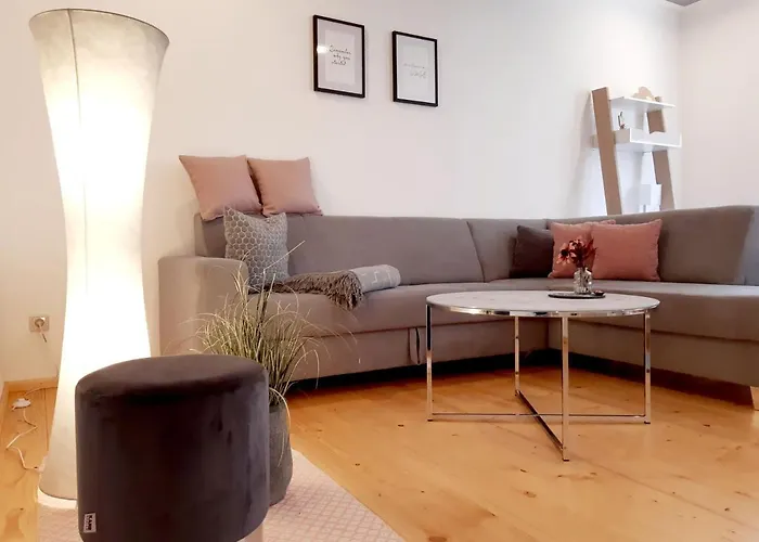 Apartment Familie Schmidt *